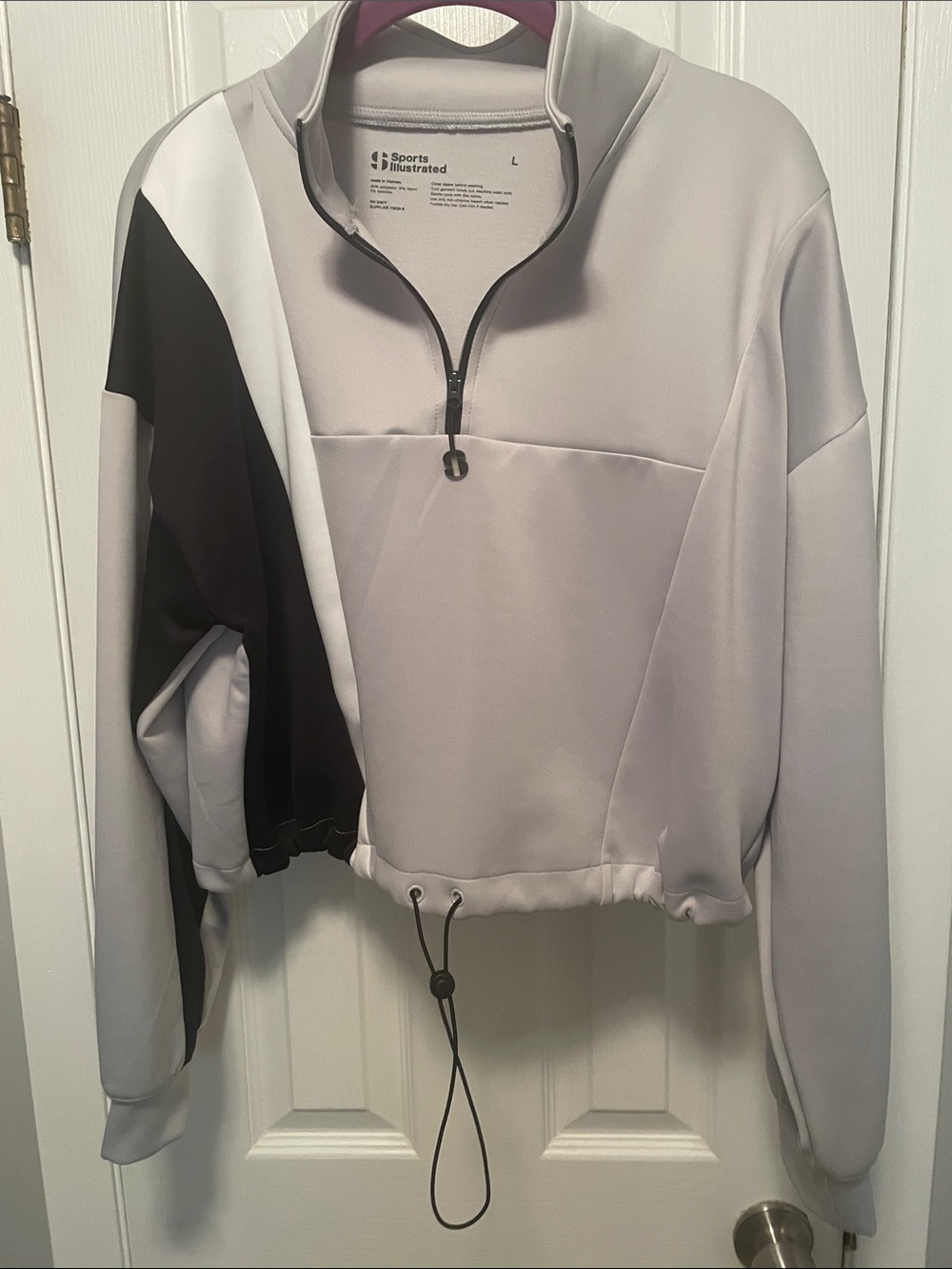 Women’s size large workout crop jacket great condition